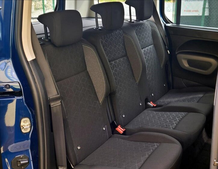 Peugeot Rifter MPV 1,5 l 96 kw