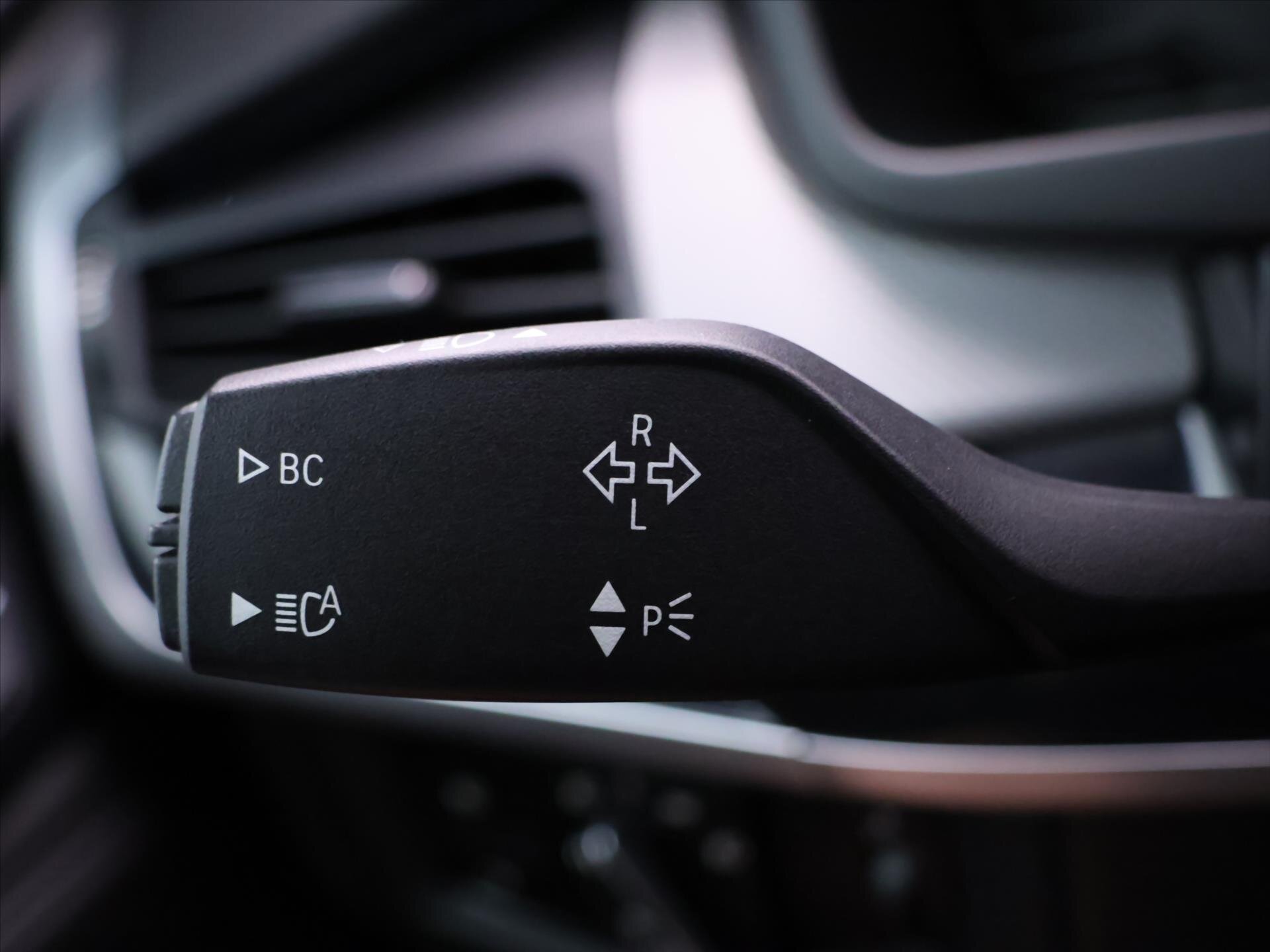 BMW X5 SUV / Terénní 3,0 l 230 kw