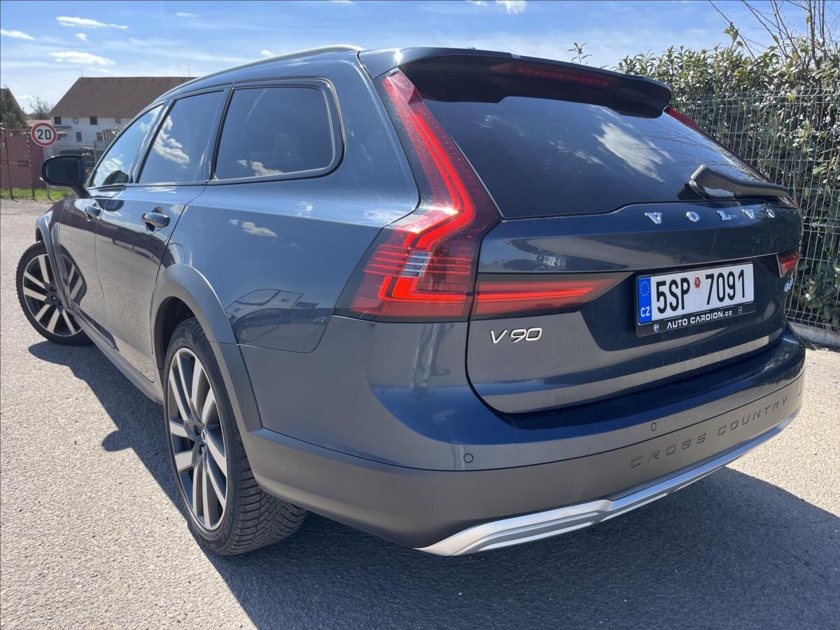 Volvo V90 Kombi 2,0 l 145 kw