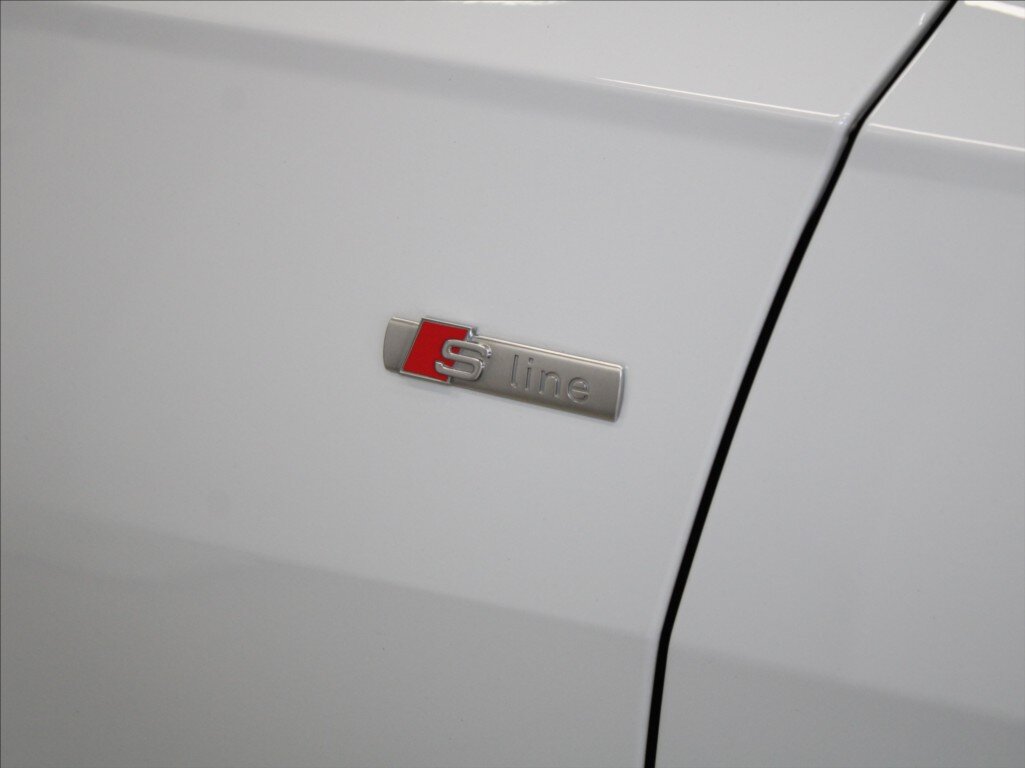 Audi A6 Sedan 3,0 l 210 kw