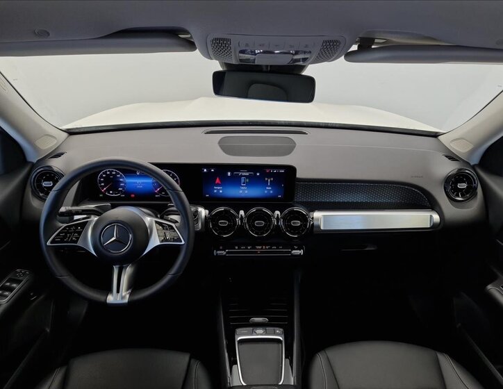 Mercedes-Benz GLB SUV / Terénní 2,0 l 140 kw