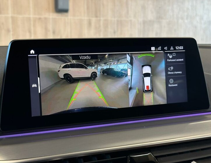 BMW Řada 5 Kombi 3,0 l 195 kw