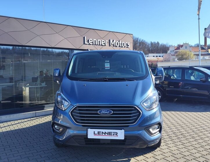 Ford Tourneo Custom VAN / Minibus 2,0 l 110 kw