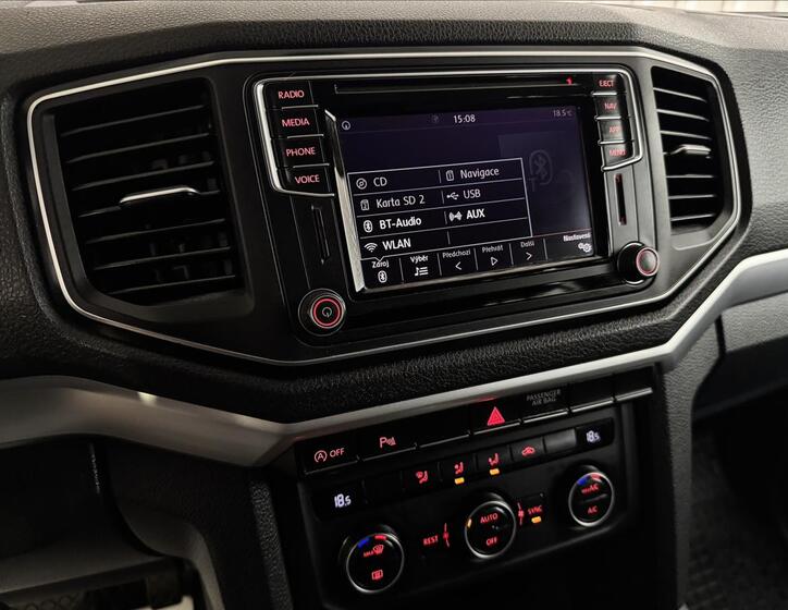 Volkswagen Amarok 23