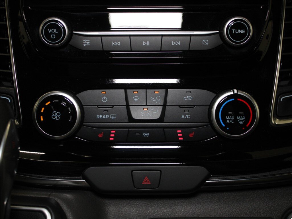 Ford Tourneo Custom MPV 2,0 l 136 kw