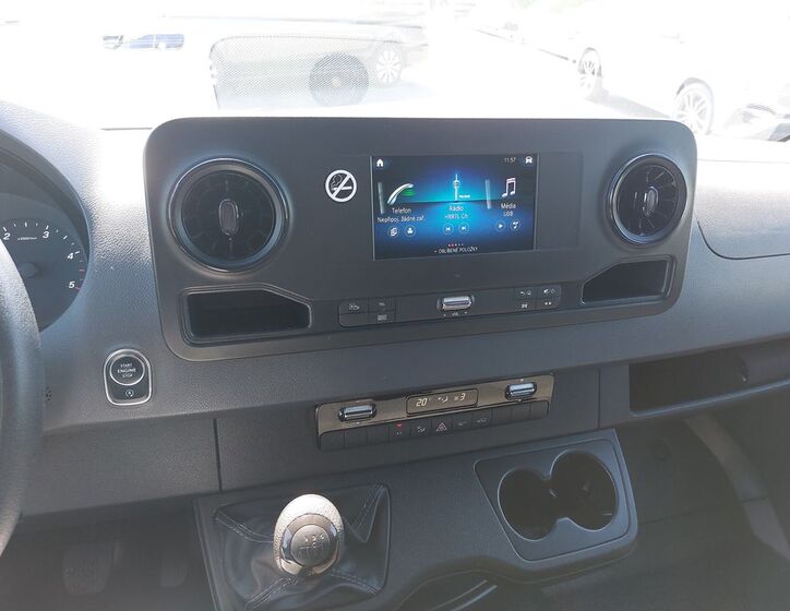 Mercedes-Benz Sprinter 18