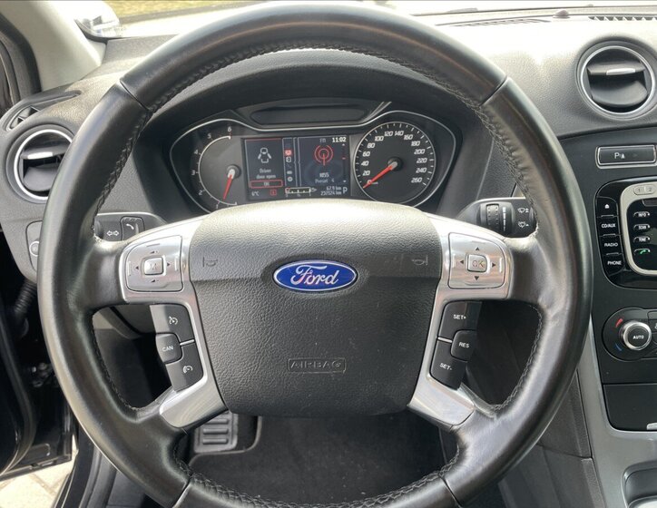 Ford Mondeo Kombi 2,2 l 147 kw