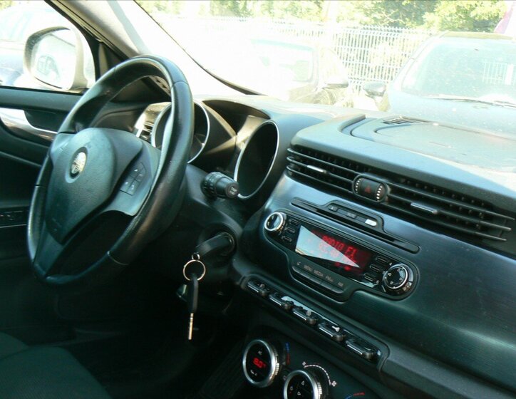 Alfa Romeo Giulietta Hatchback 2,0 l 103 kw