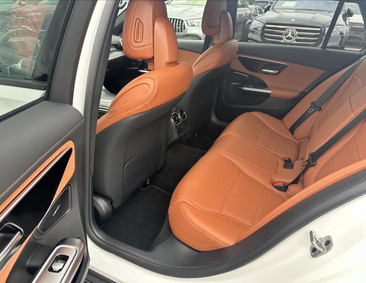 Mercedes-Benz Třídy C 11