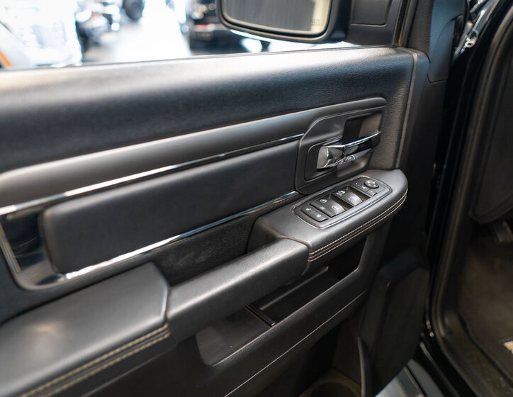 Dodge RAM Pick-up 5,7 l 286 kw