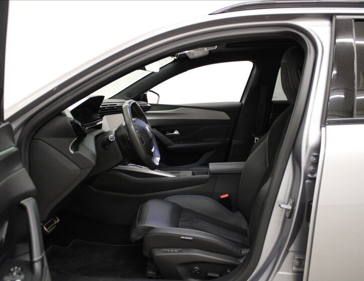 Peugeot 308 Kombi 1,2 l 96 kw