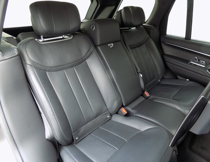 Land Rover Range Rover SUV 4,4 l 390 kw