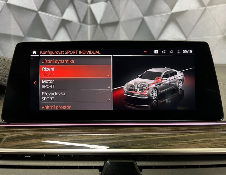 BMW Řada 5 Sedan / Limuzína 3,0 l 250 kw