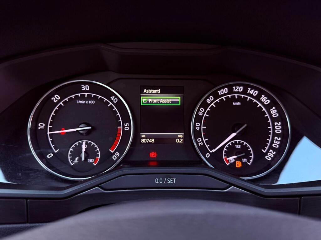 Škoda Superb Liftback 2,0 l 110 kw