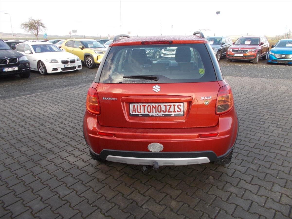 Suzuki SX4 Hatchback 1,6 l 88 kw