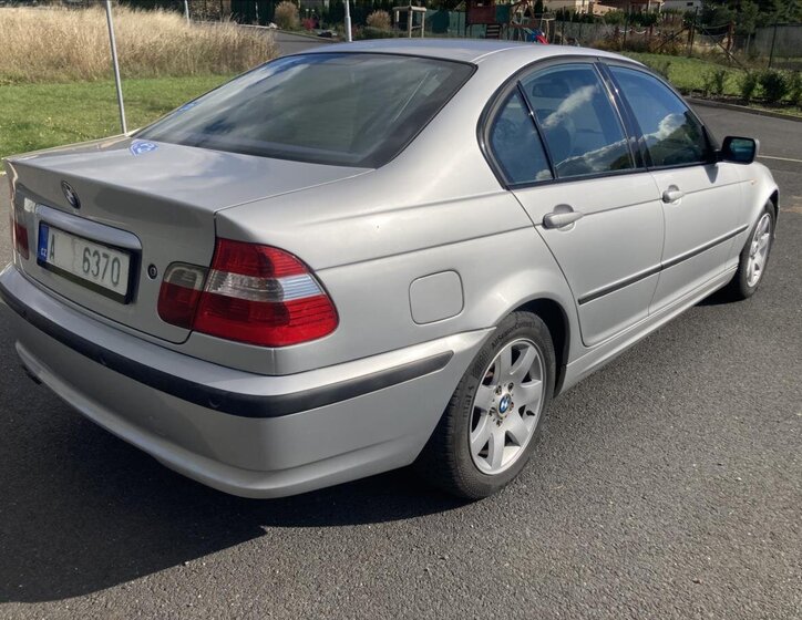 BMW Řada 3 Sedan / Limuzína 2,5 l 141 kw