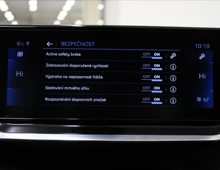 Peugeot 208 Hatchback 1,2 l 74 kw