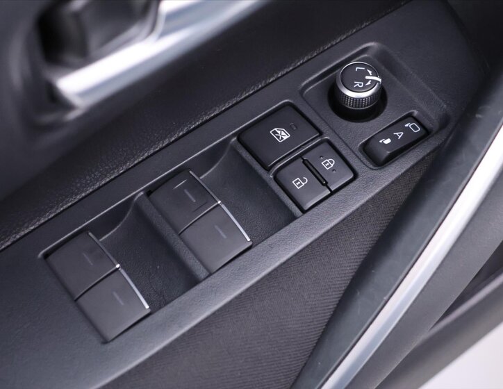 Toyota Corolla Sedan 1,5 l 92 kw