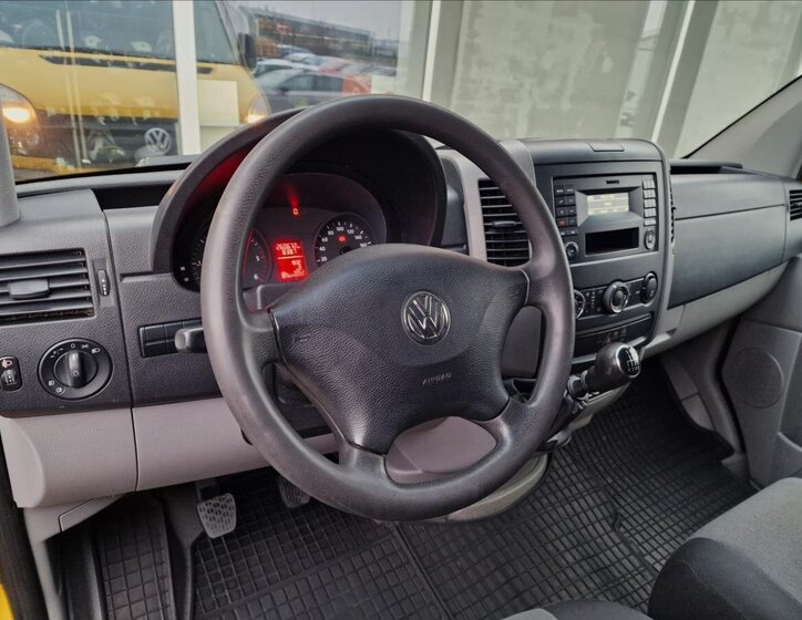 Volkswagen Crafter Skříň 2,0 l 100 kw