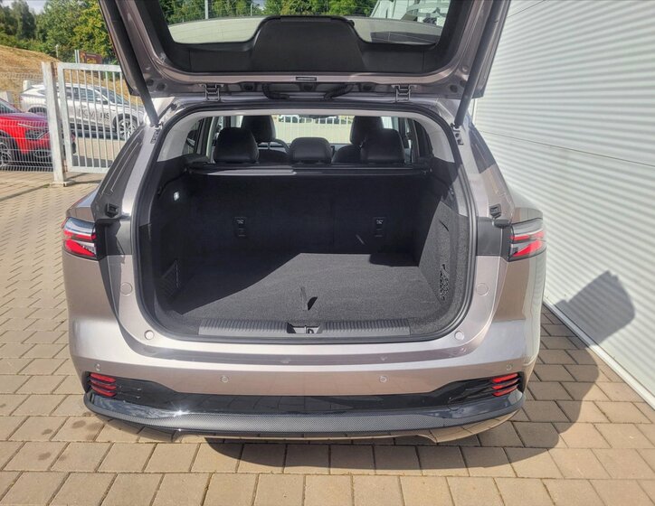 MG HS SUV / Terénní 1,5 l 105 kw