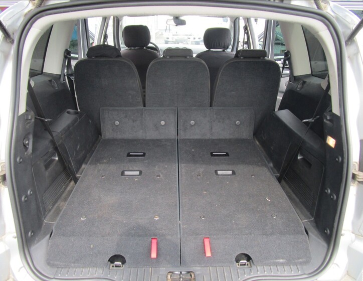 Ford S-MAX 41