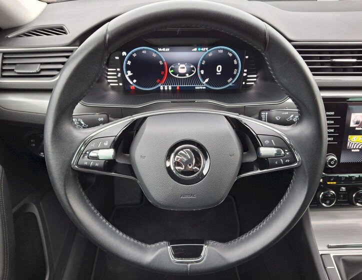 Škoda Superb Liftback 1,5 l 110 kw