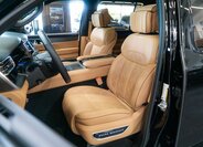 Jeep Grand Wagoneer 16