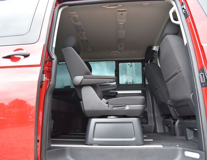 Volkswagen Multivan 21
