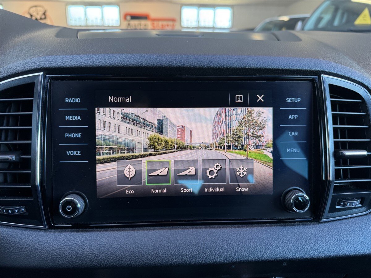 Škoda Karoq SUV / Terénní 2,0 l 140 kw