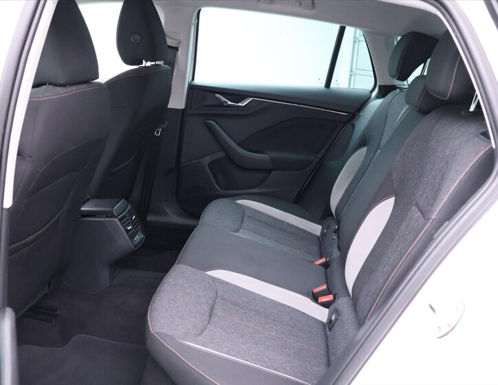 Škoda Scala Hatchback 999,0 81 kw