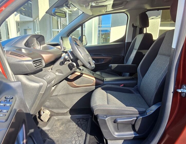 Peugeot Rifter VAN / Minibus 1,2 l 96 kw