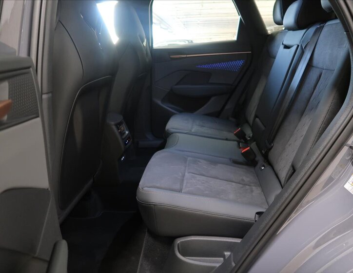 Cupra Terramar SUV / Terénní 2,0 l 195 kw