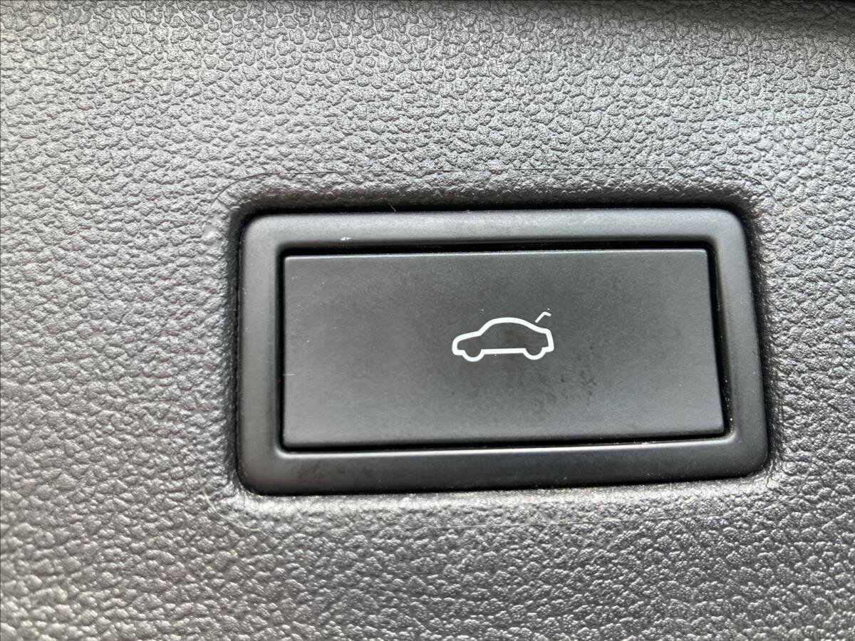 Volkswagen Tiguan SUV / Terénní 2,0 l 110 kw