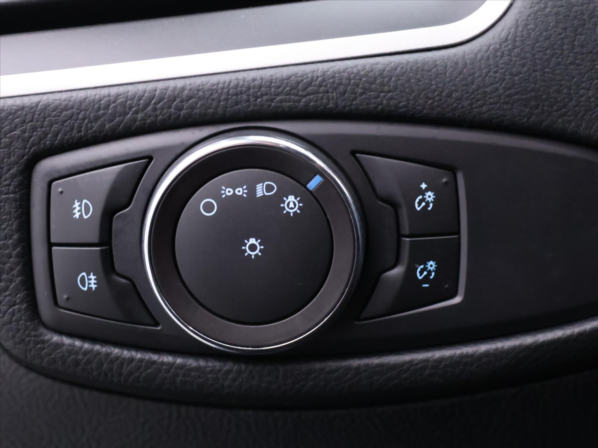 Ford Galaxy MPV 1,5 l 118 kw