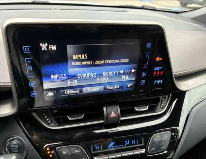 Toyota C-HR SUV 1,2 l 85 kw