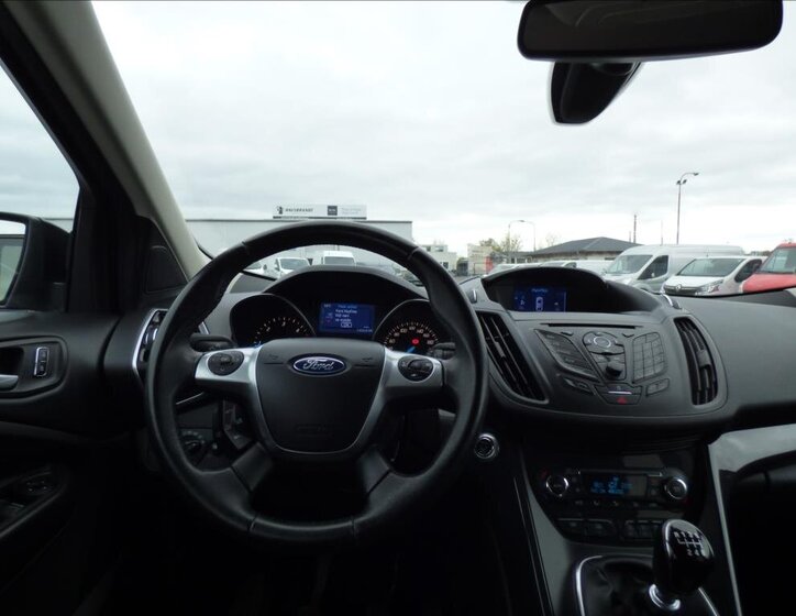 Ford Kuga SUV 2,0 l 110 kw