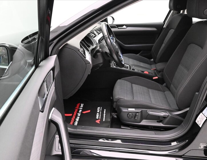 Volkswagen Passat 13