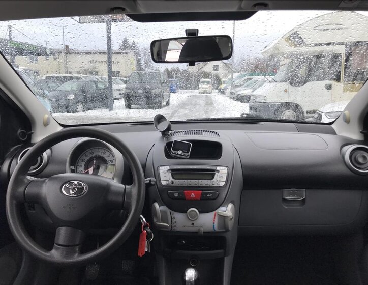 Toyota Aygo Hatchback 998,0 50 kw
