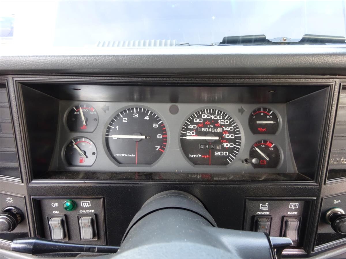 Jeep Cherokee SUV 4,0 l 136 kw