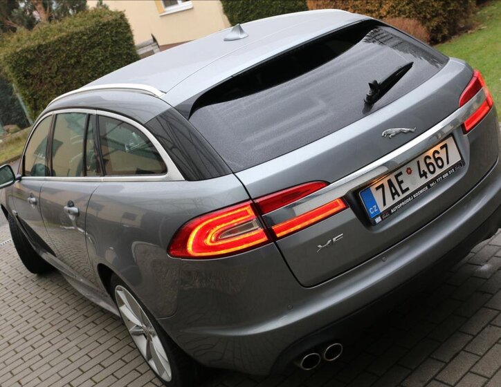 Jaguar XF Kombi 3,0 l 177 kw