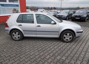 Volkswagen Golf 9