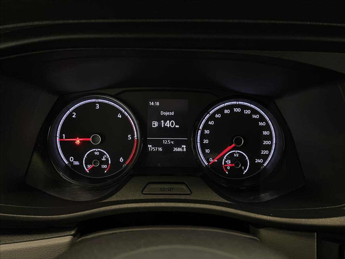 Volkswagen Transporter Kombi 2,0 l 81 kw