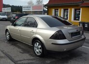 Ford Mondeo Sedan / Limuzína 2,5 l 125 kw