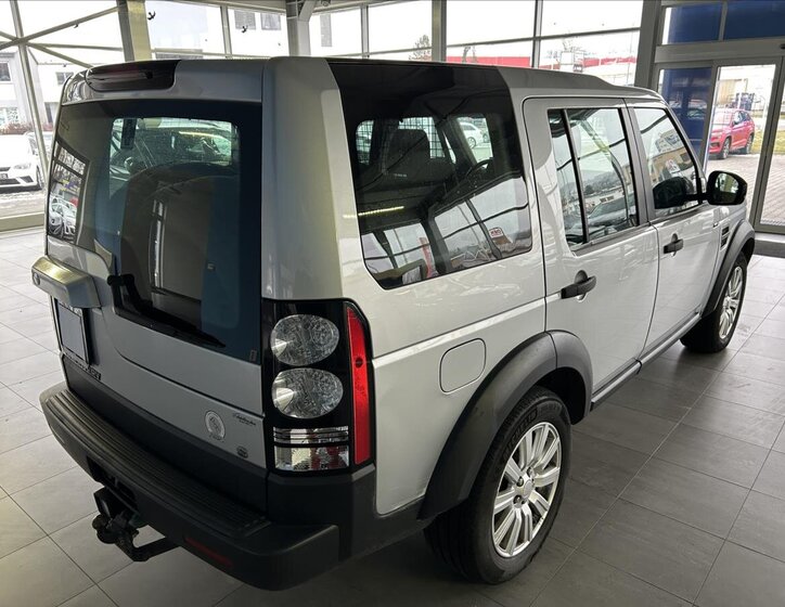 Land Rover Discovery 6
