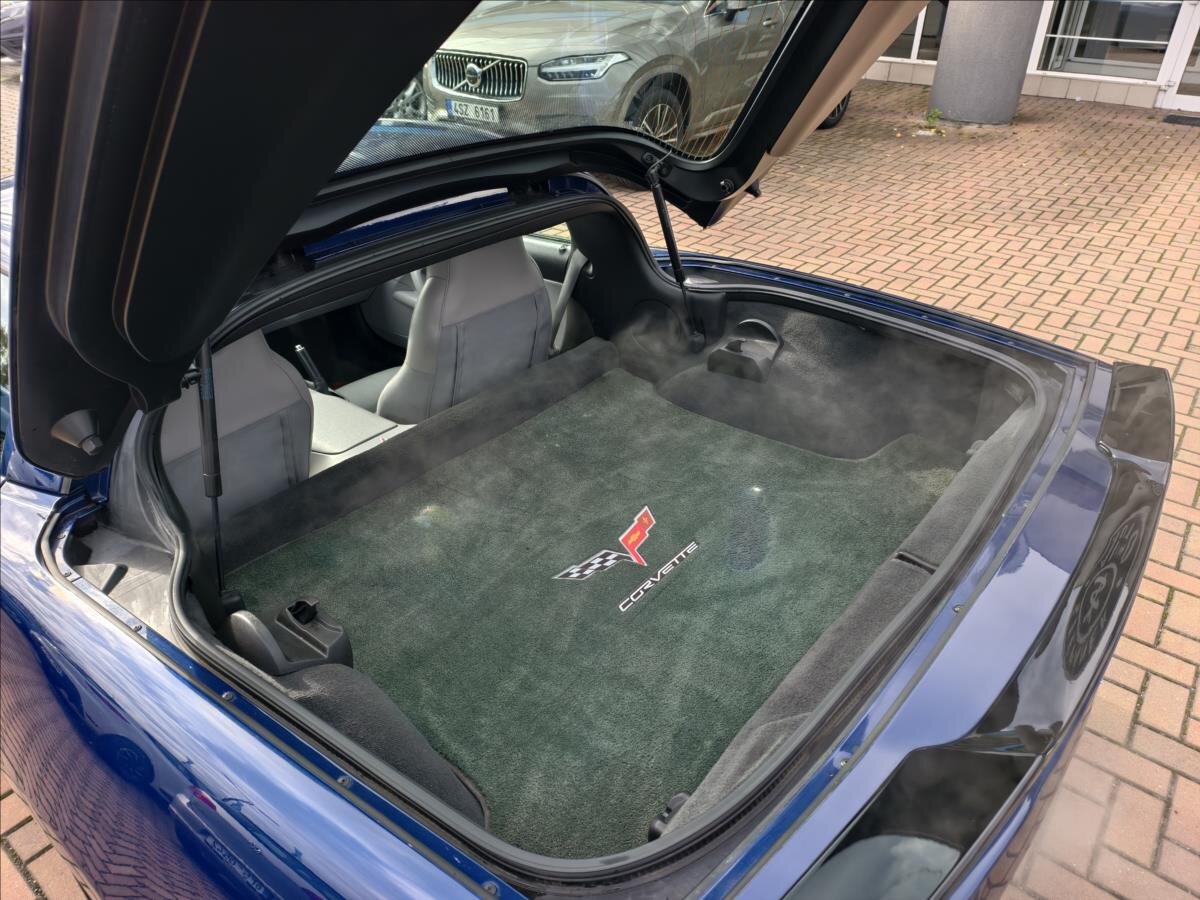 Chevrolet Corvette Kupé 6,0 l 298 kw