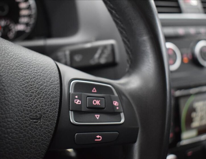 Volkswagen Touran 25