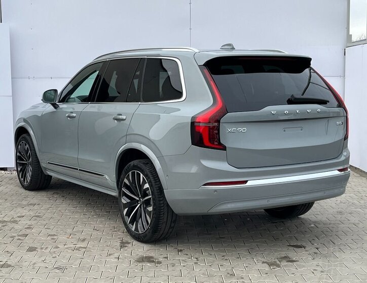 Volvo XC90 9