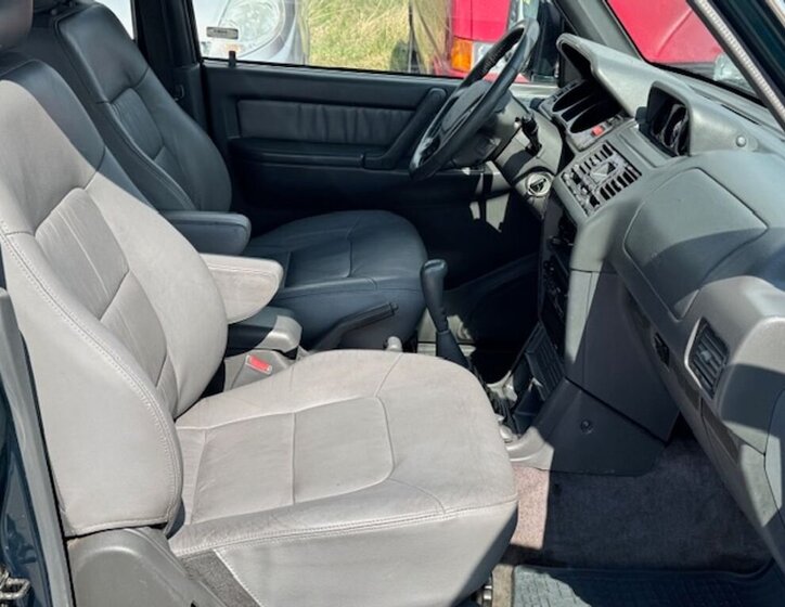 Mitsubishi Pajero SUV / Terénní 2,8 l 92 kw