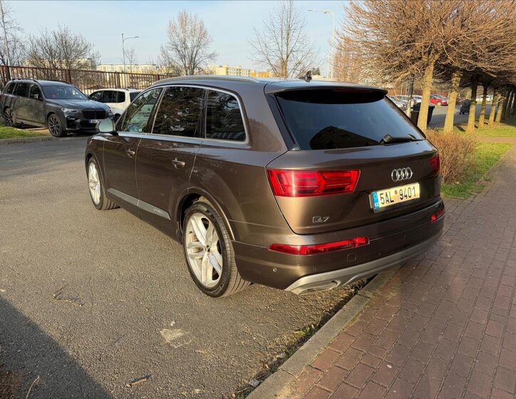 Audi Q7 SUV / Terénní 3,0 l 200 kw