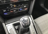 Volkswagen Passat Sedan / Limuzína 1,5 l 110 kw